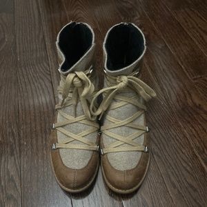 Merrell Brown Boots Size 8.5